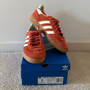 ADIDAS Handball Spezial (Size M7 / W8 US)